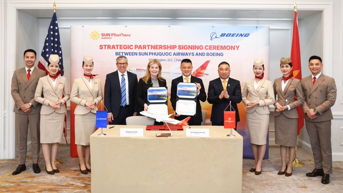 Boeing and Sun PhuQuoc Airways Announce Order for Up to 40 787 Dreamliner Jets